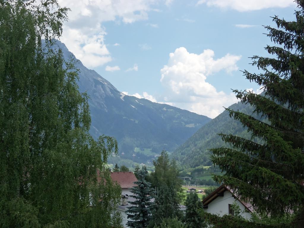 Hotel Schwarzer Adler Pettneu am Arlberg Zimmer foto